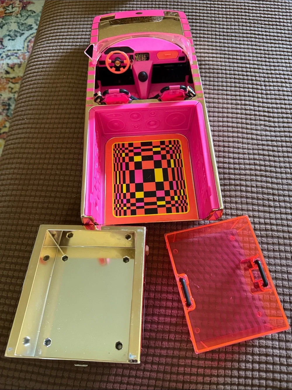 L.O.L. Surprise! Pink and Gold Convertible Play Car